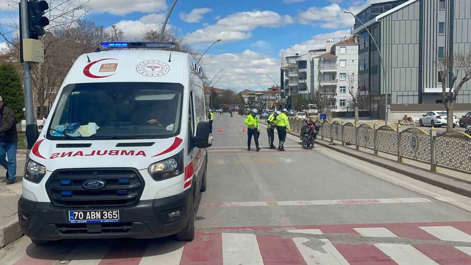 Karaman’da Motosiklet Cipe Çarptı: 1 Yaralı