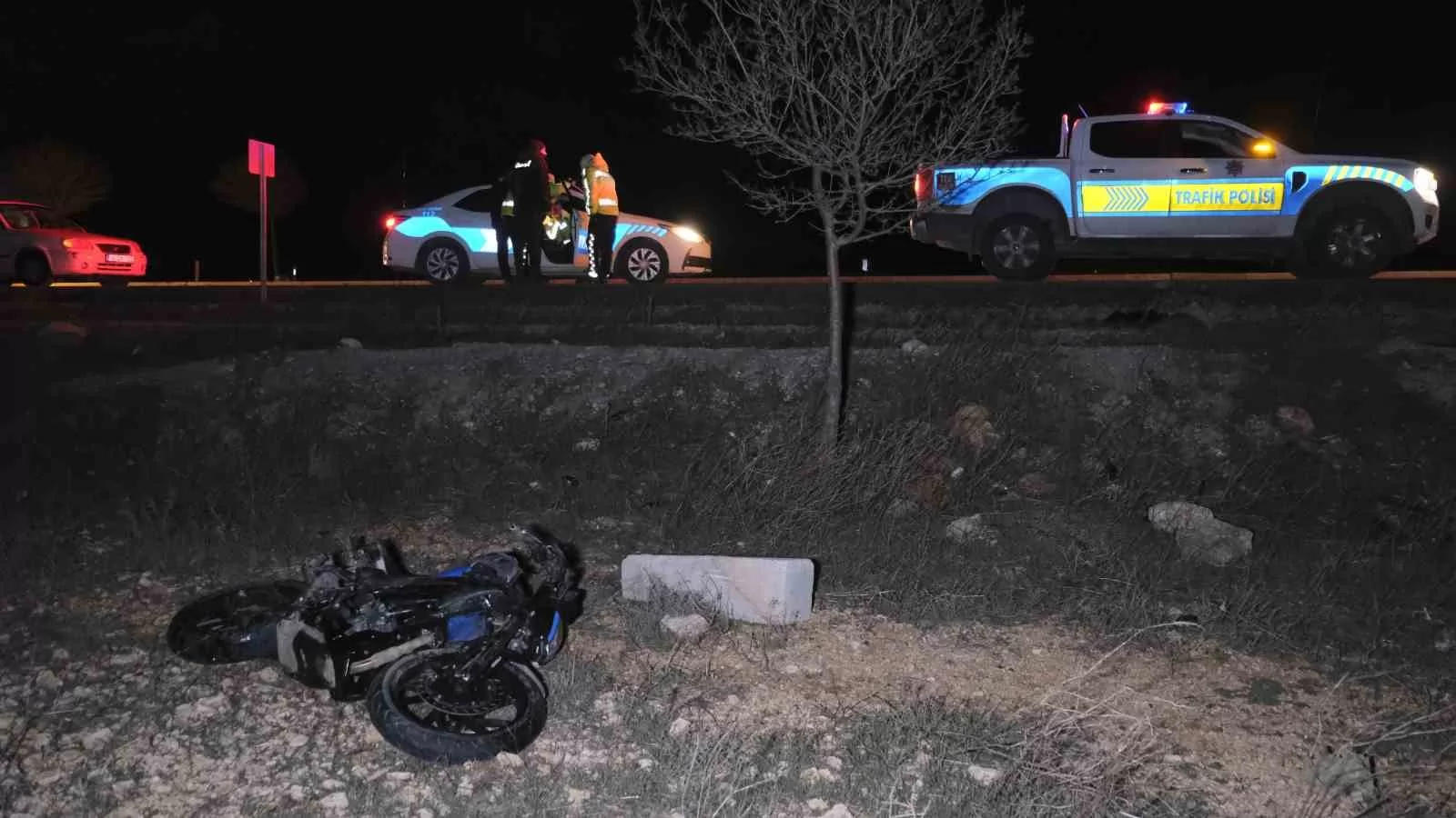 Karaman’da Feci Kaza: Motosiklet Minibüse Çarptı, 70 Metre Sürüklendi