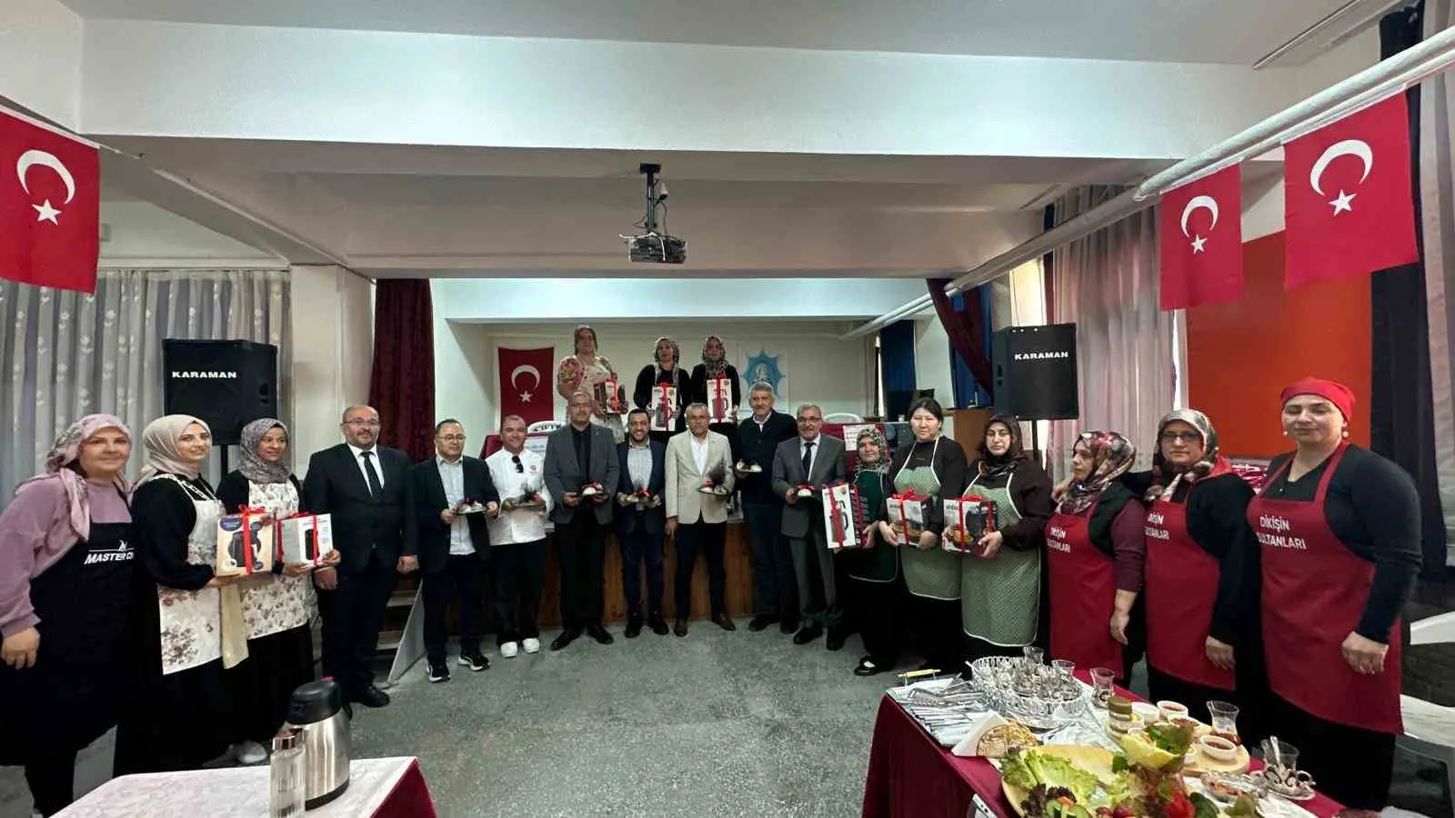 Karaman’da Anneler Günü’ne Özel Lezzet Yarışı: Tescilli Batırık Jüri Karşısına Çıktı