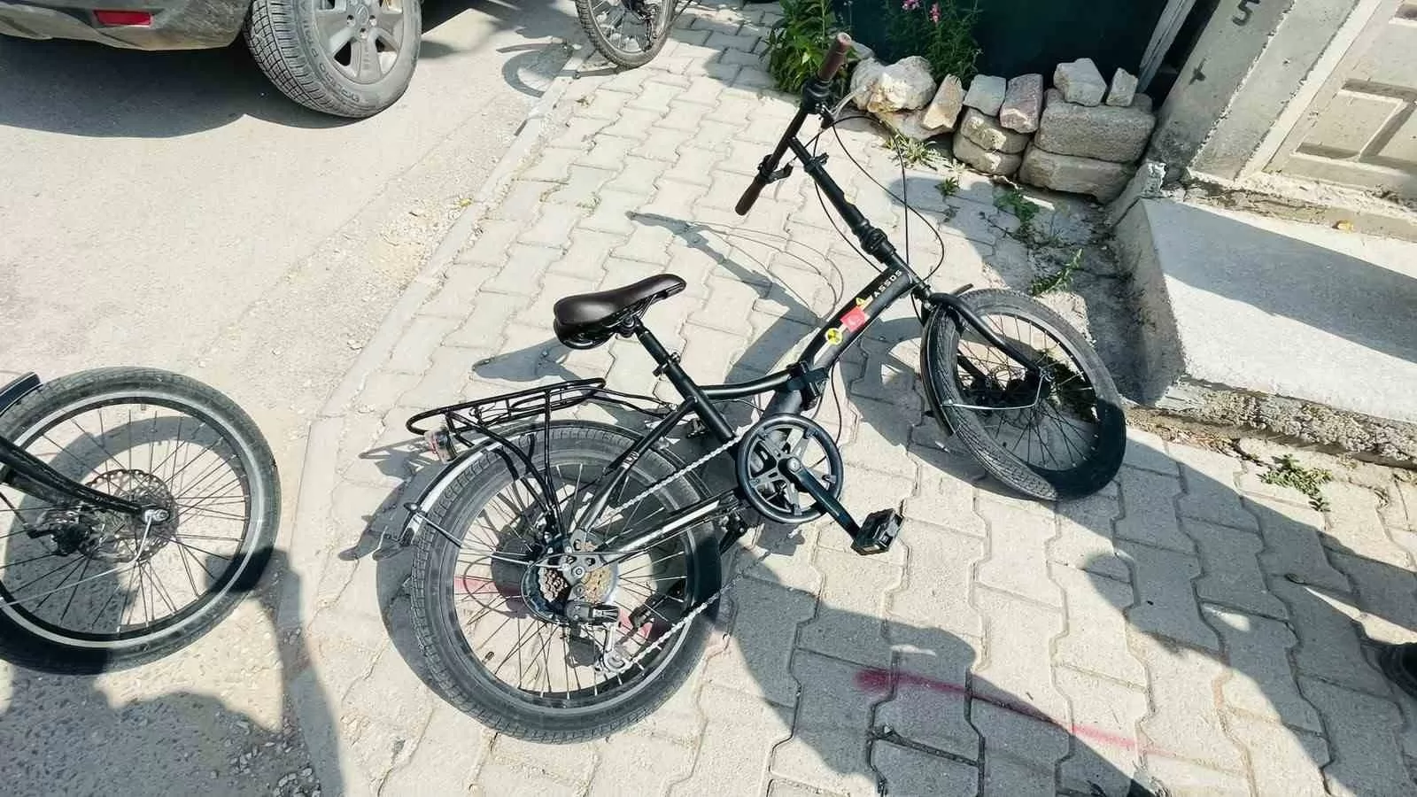Karaman’da Korkutan Kaza: Pikabın Çarptığı Bisikletli Çocuk Hastaneye Kaldırıldı!