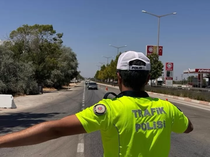 Karaman Polisinden Bir Haftalık Bilanço: 10 Tutuklama, Uyuşturucu ve Silah Ele Geçirildi!