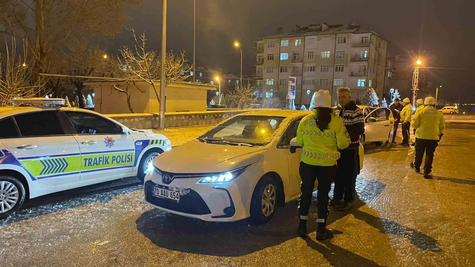 Karaman’da Yılbaşı Denetimlerinde 64 Sürücüye 620 Bin Lira Ceza