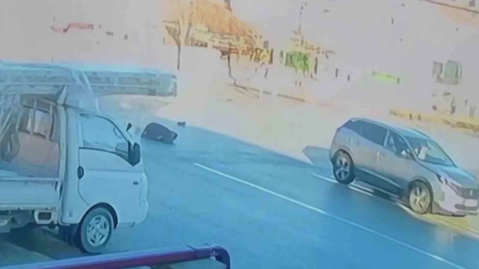 Karaman’da SUV’un Çarptığı Yaya Yaralandı: Kaza Anı Kamerada