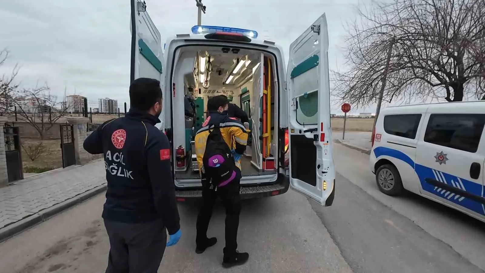 Karaman’da Pencereden Düşen 3 Yaşındaki Çocuk Yaralandı