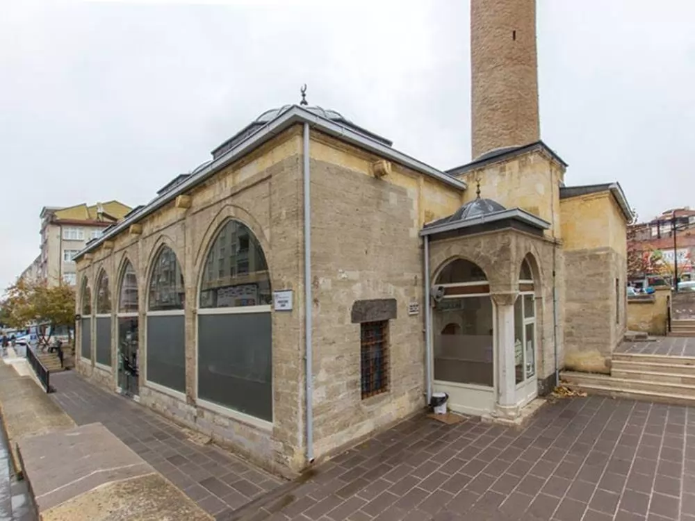 Yunus Emre Camii: Karaman'da Sevginin ve İnancın Mekânı