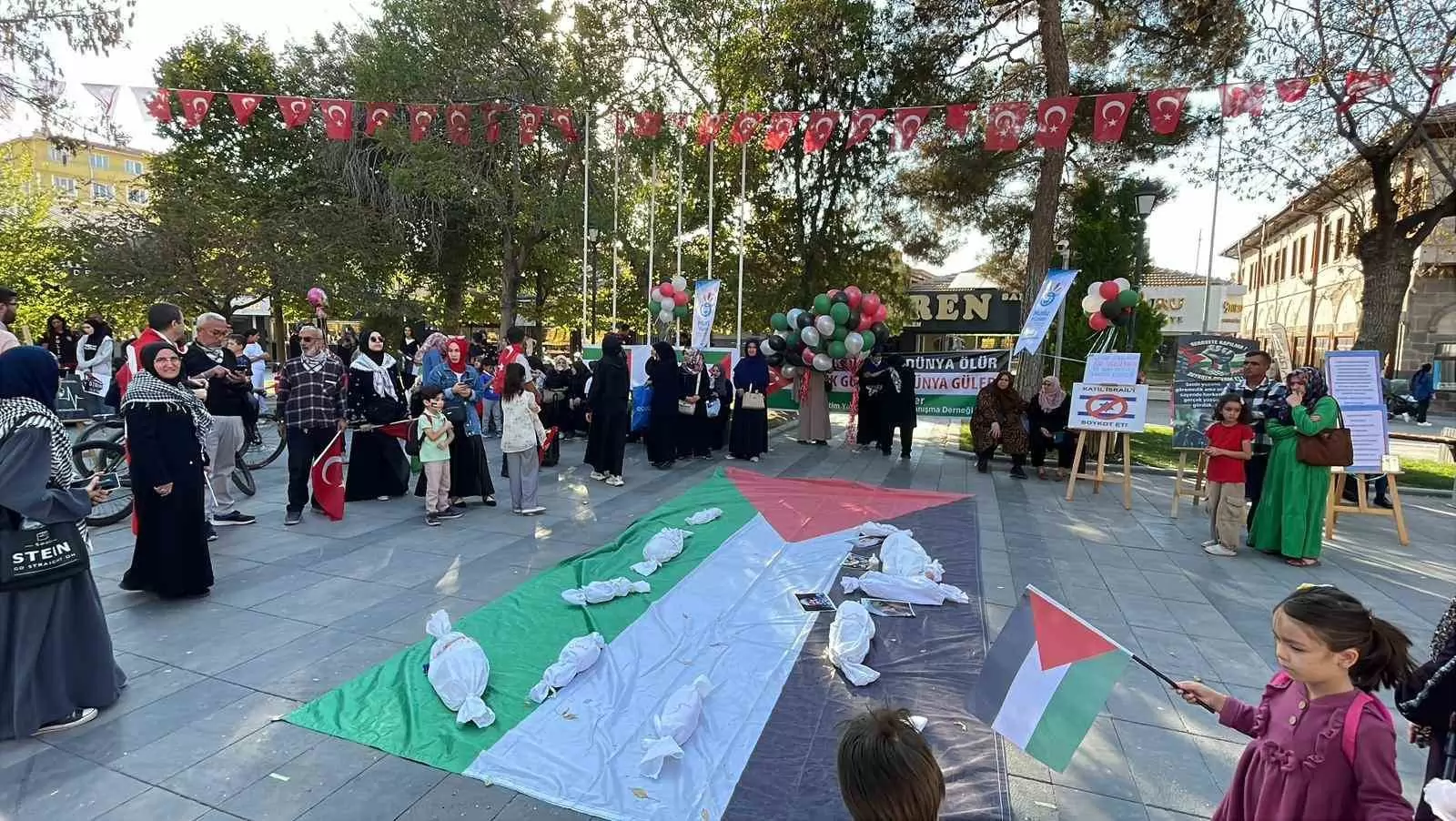 Karaman’da Gazze’ye Destek Yürüyüşü Düzenlendi